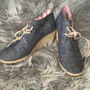 Toms blue/gray denim wedges/ booties